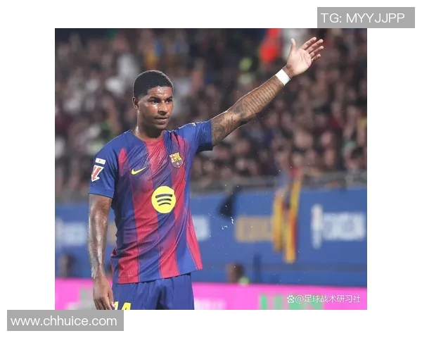 拉什福德平纪录安东尼点赞维拉球迷称赞皮尔洛助曼联节省开支